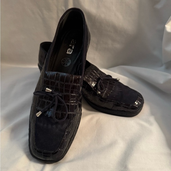 Ara Black Flats with Croc Embossed Soft Patent and Low Heel. Almost like NEW - Picture 1 of 12